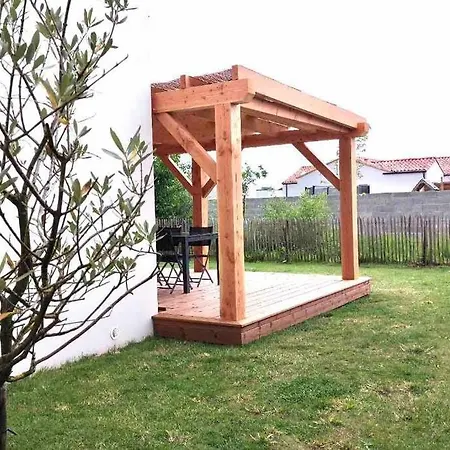 Сasa de vacaciones Entre Et Detente Aux Conches, Maison Avec Terrasse Et Jardin Prive